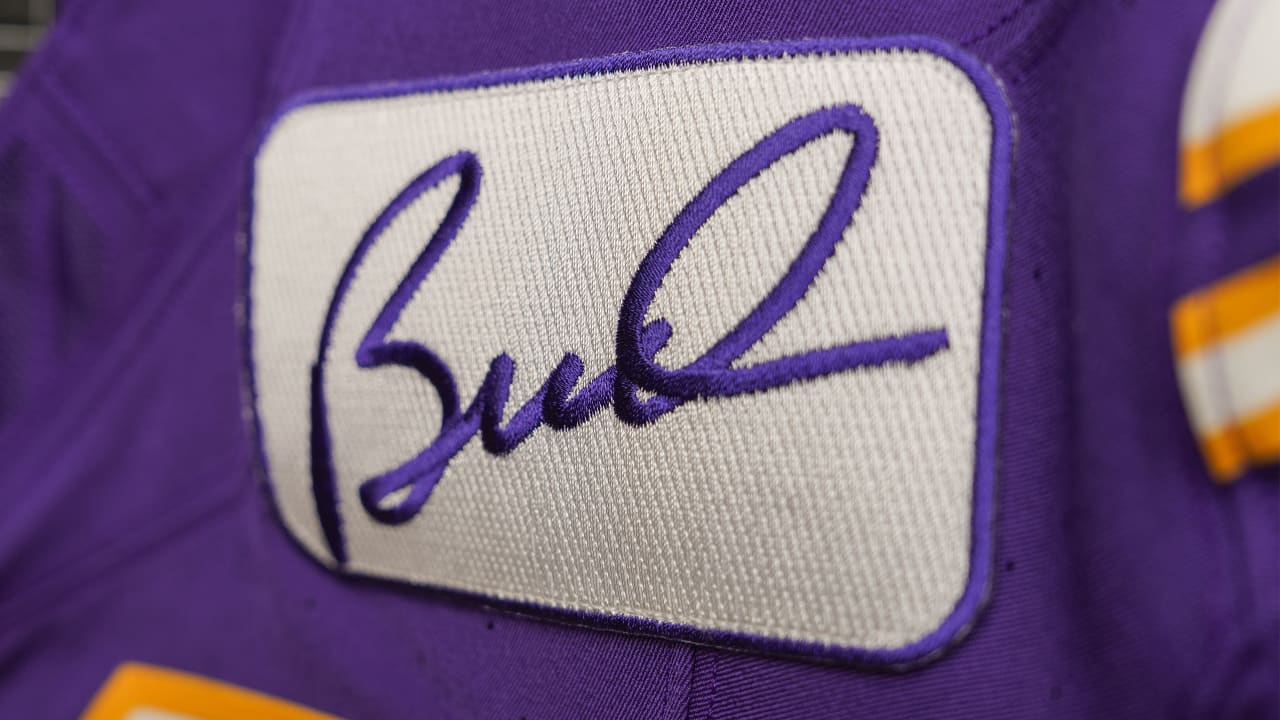 Kyle Rudolph Minnesota Vikings Signed Inscribed Custom Jersey