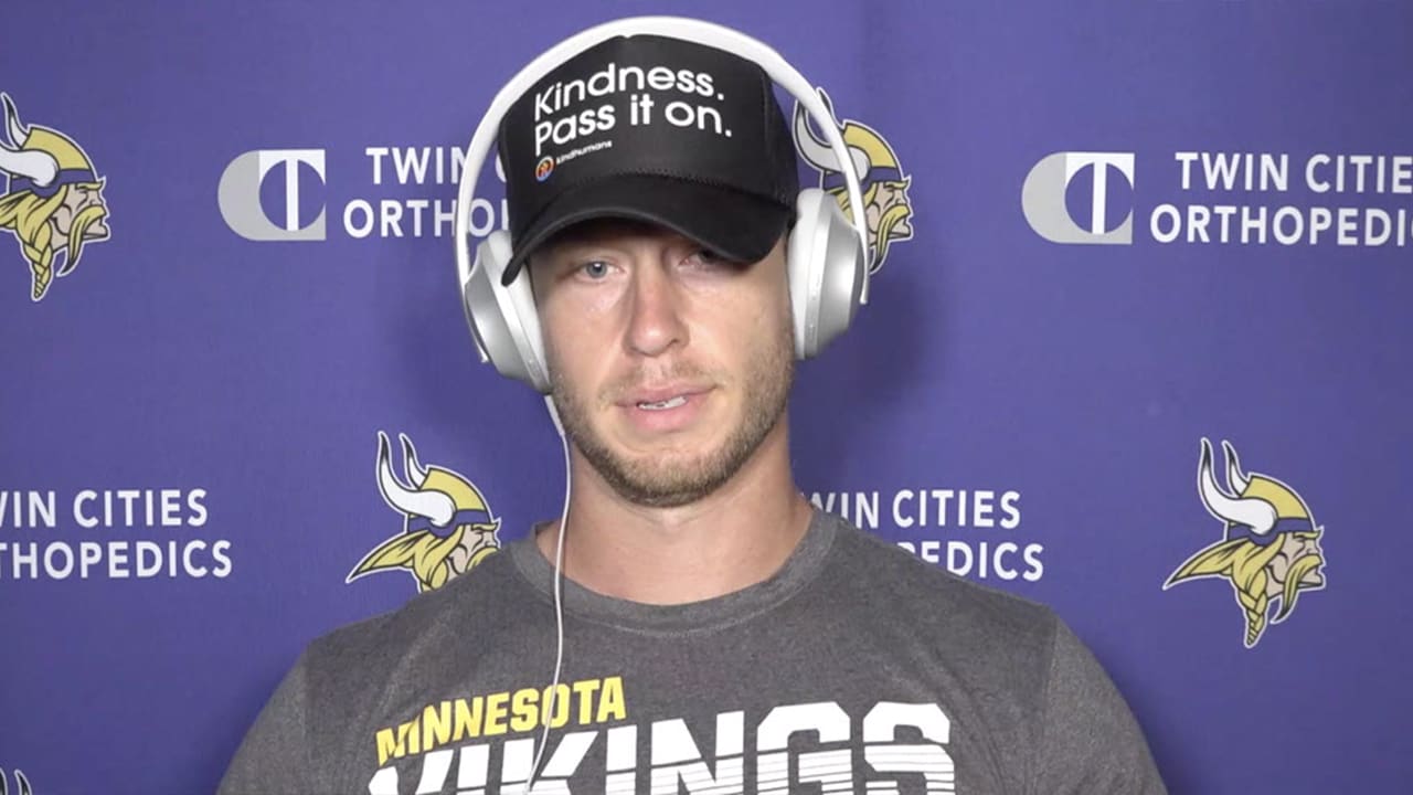 Vikings' Mike Zimmer gives kicker Greg Joseph some slack for