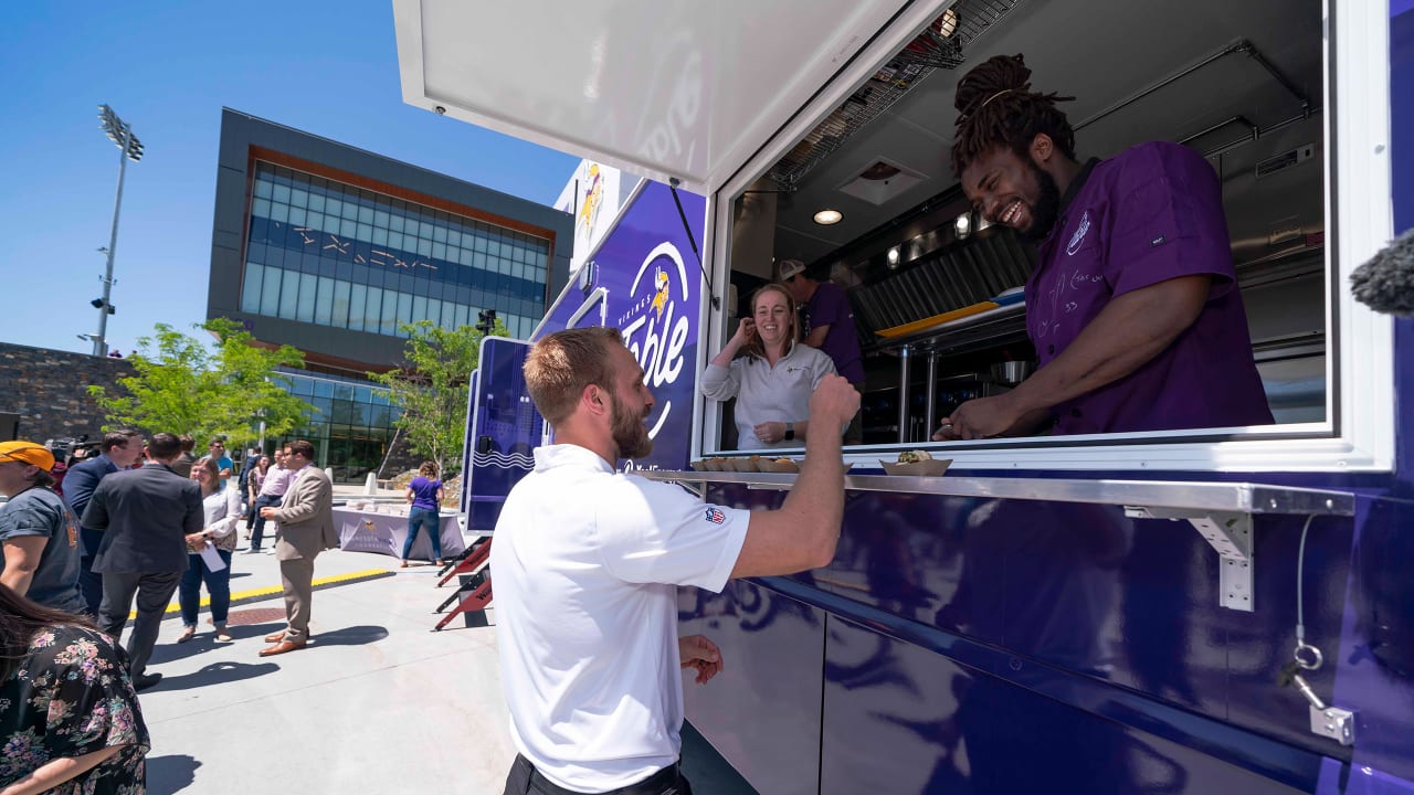 Minnesota Vikings Foundation launches food truck for healthy meals