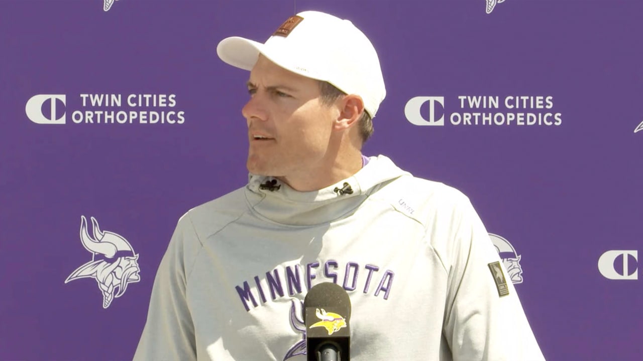 SKOR North - ICEY: Minnesota Vikings QB Kirk Cousins said a grill is in the  works and dentists from all over the world (Canada) can get it done! ❄️