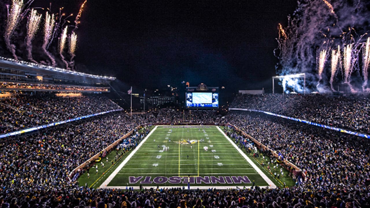 Find Yourself and View the Gigapixel Panorama From Sunday Night's Win