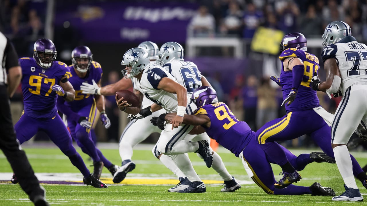 10 Vikings-Cowboys Numbers of Note: Dallas Offense Leads NFL on 3rd Down