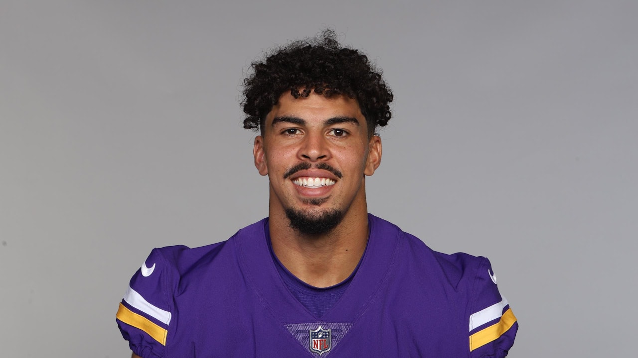 Minnesota Vikings tight end Josh Oliver (84) takes part in drills during an  NFL football team practice in Eagan, Minn., Wednesday, May 3, 2023. (AP  Photo/Abbie Parr Stock Photo - Alamy