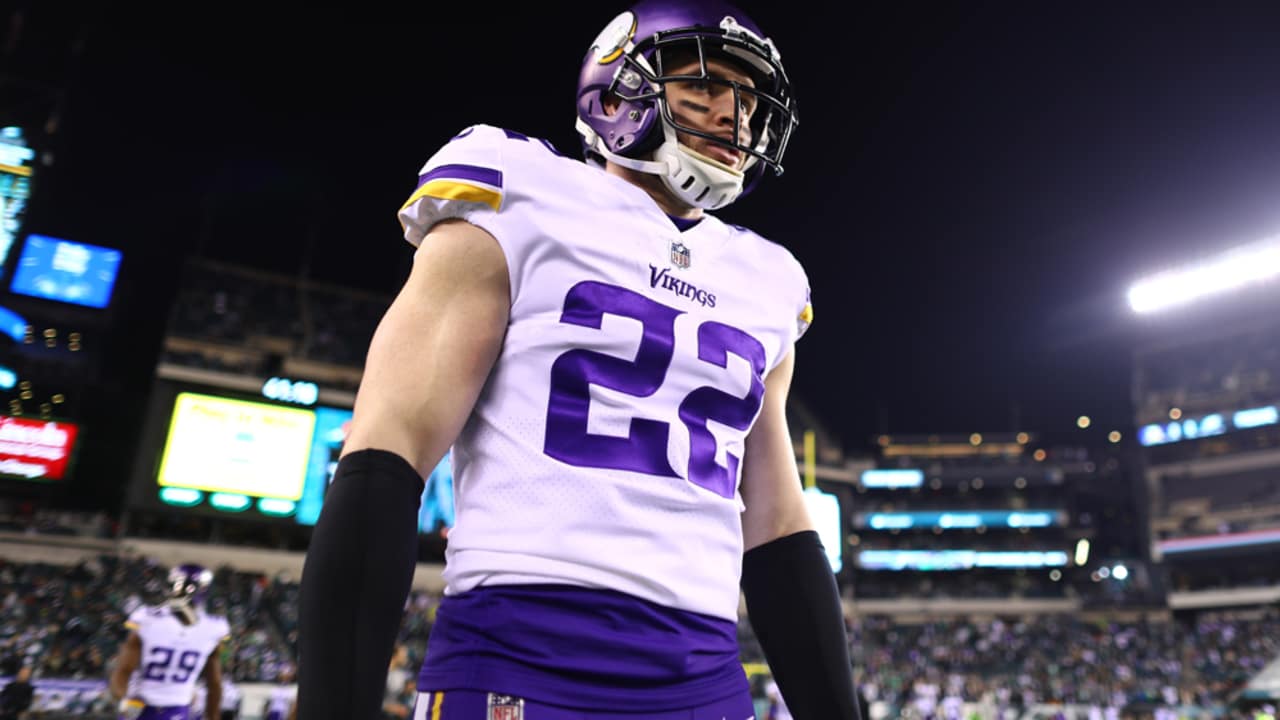 Lunchbreak: PFF Highlights Harrison Smith's Versatility