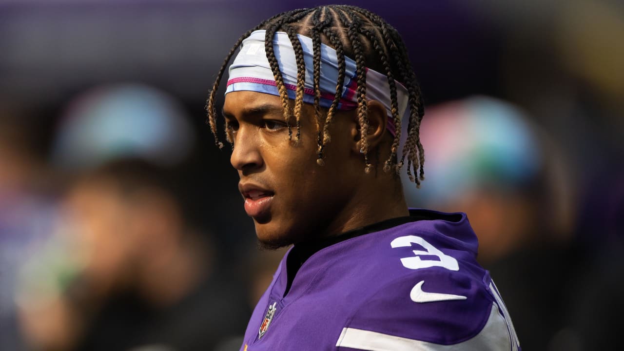 Vikings waive CB Cameron Dantzler, save $2.743 million on salary