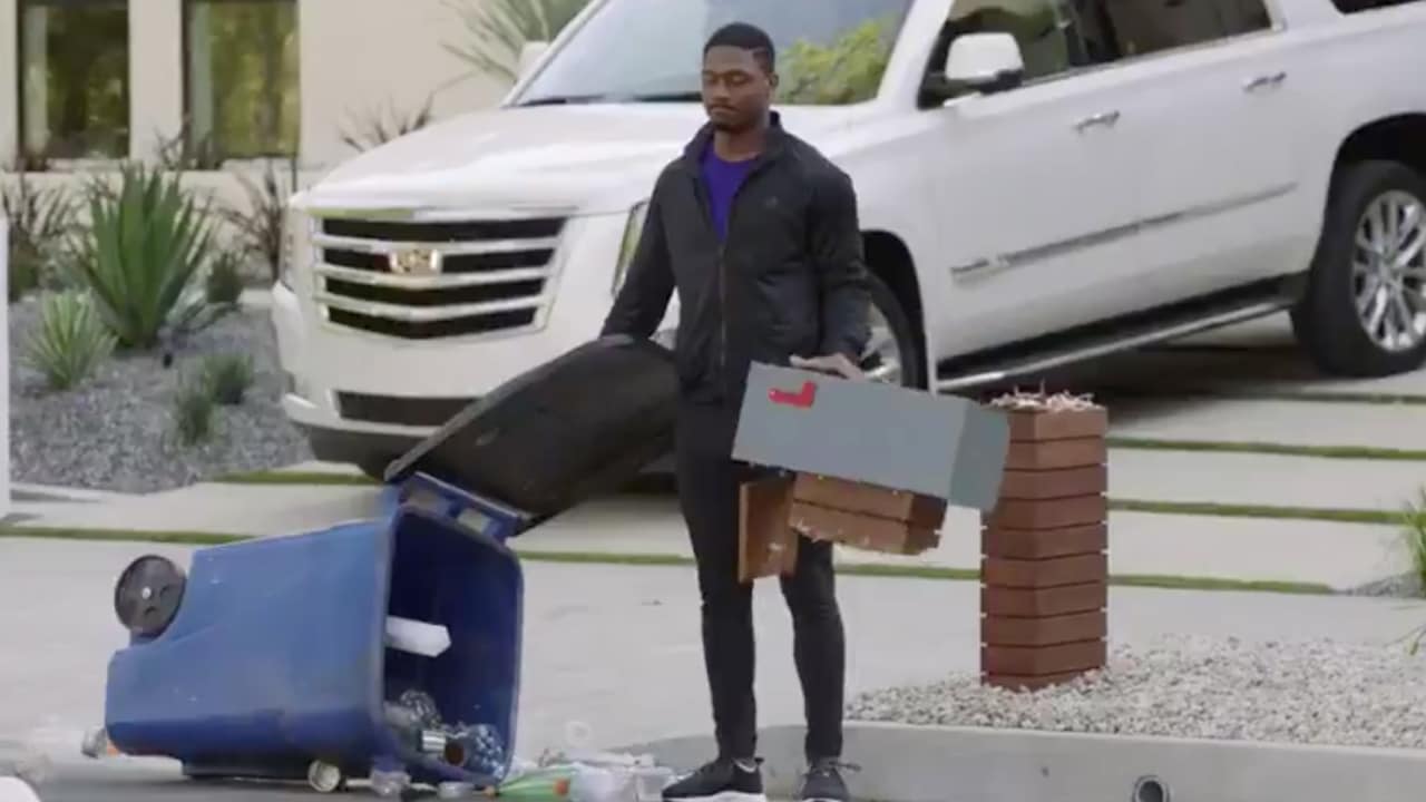 Diggs Tries His (Sticky) Hand at Acting