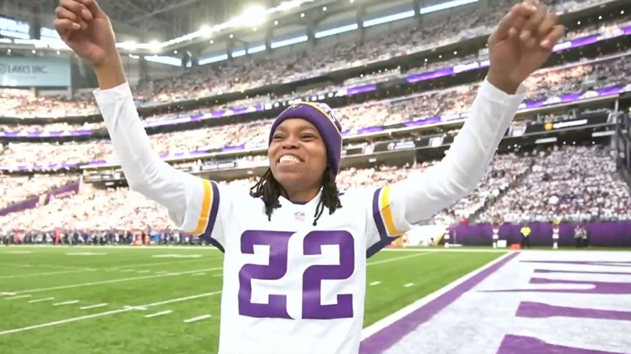 Season Ticket Member Susan Votel Sounds the Gjallarhorn Prior To Vikings- Titans