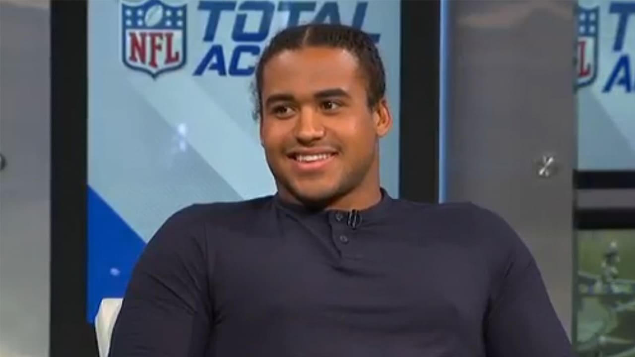 Eric Kendricks Hits Hollywood Stage