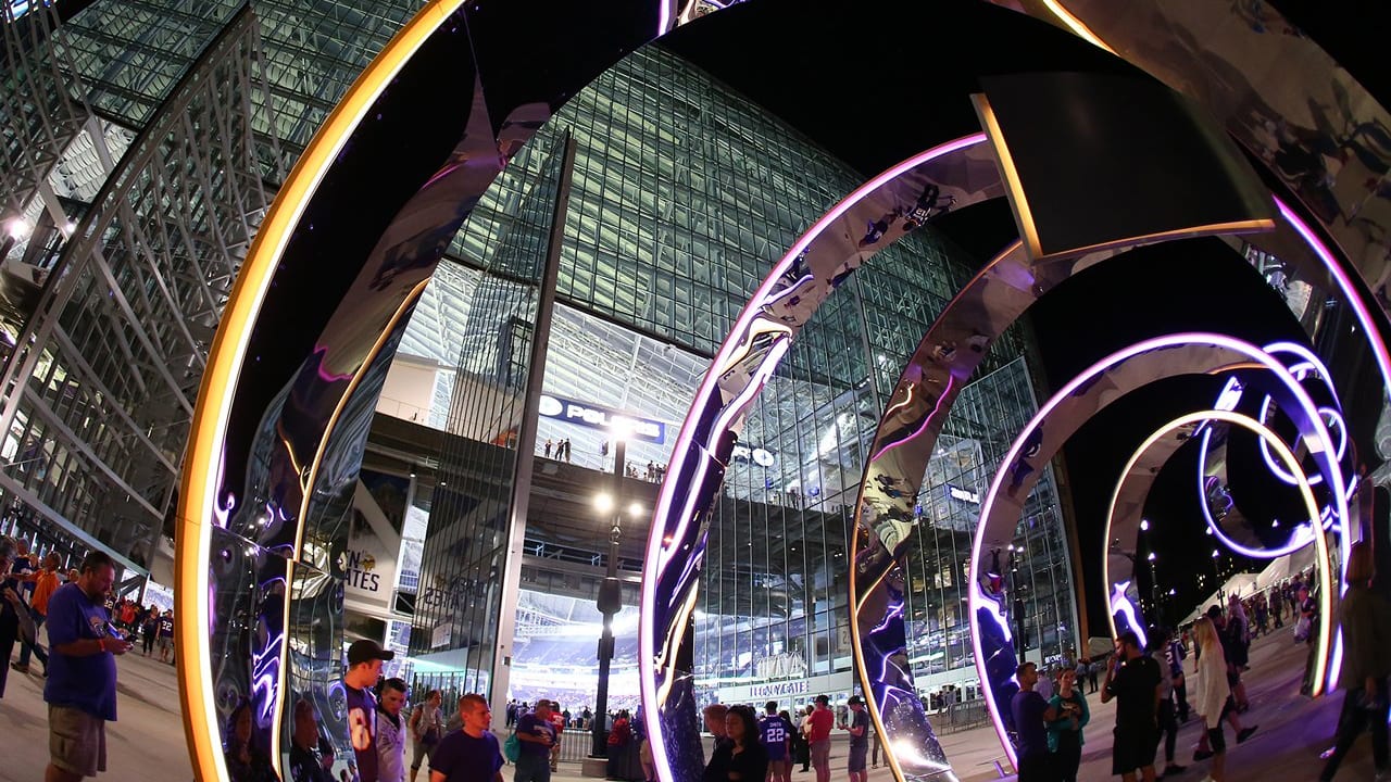 Top 50 Photos of Gameday at U.S. Bank Stadium