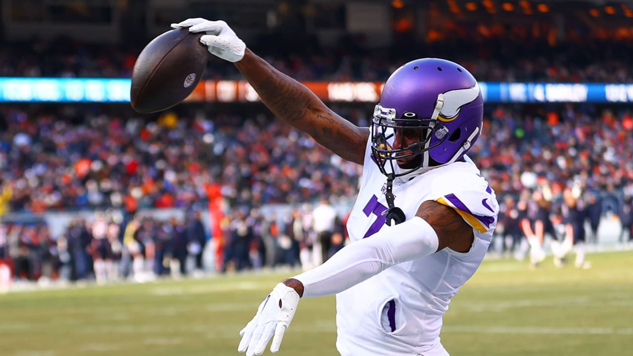 Minnesota Vikings cornerback Patrick Peterson (7) in action during an NFL  football game against the Chicago Bears, Sunday, Jan. 9, 2022 in  Minneapolis. Minnesota won 31-17. (AP Photo/Stacy Bengs Stock Photo - Alamy