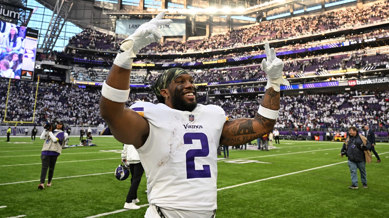 Agreed to Terms with Running Back Alexander Mattison