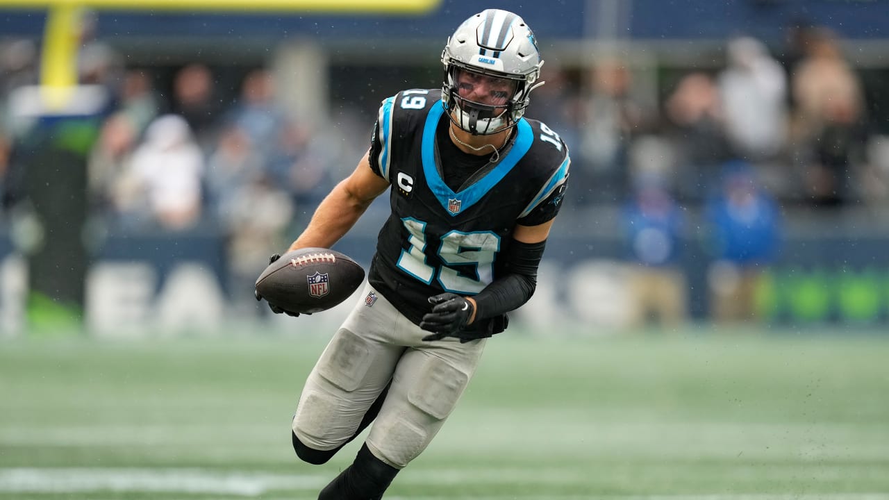 Panthers agree to terms with Adam Thielen