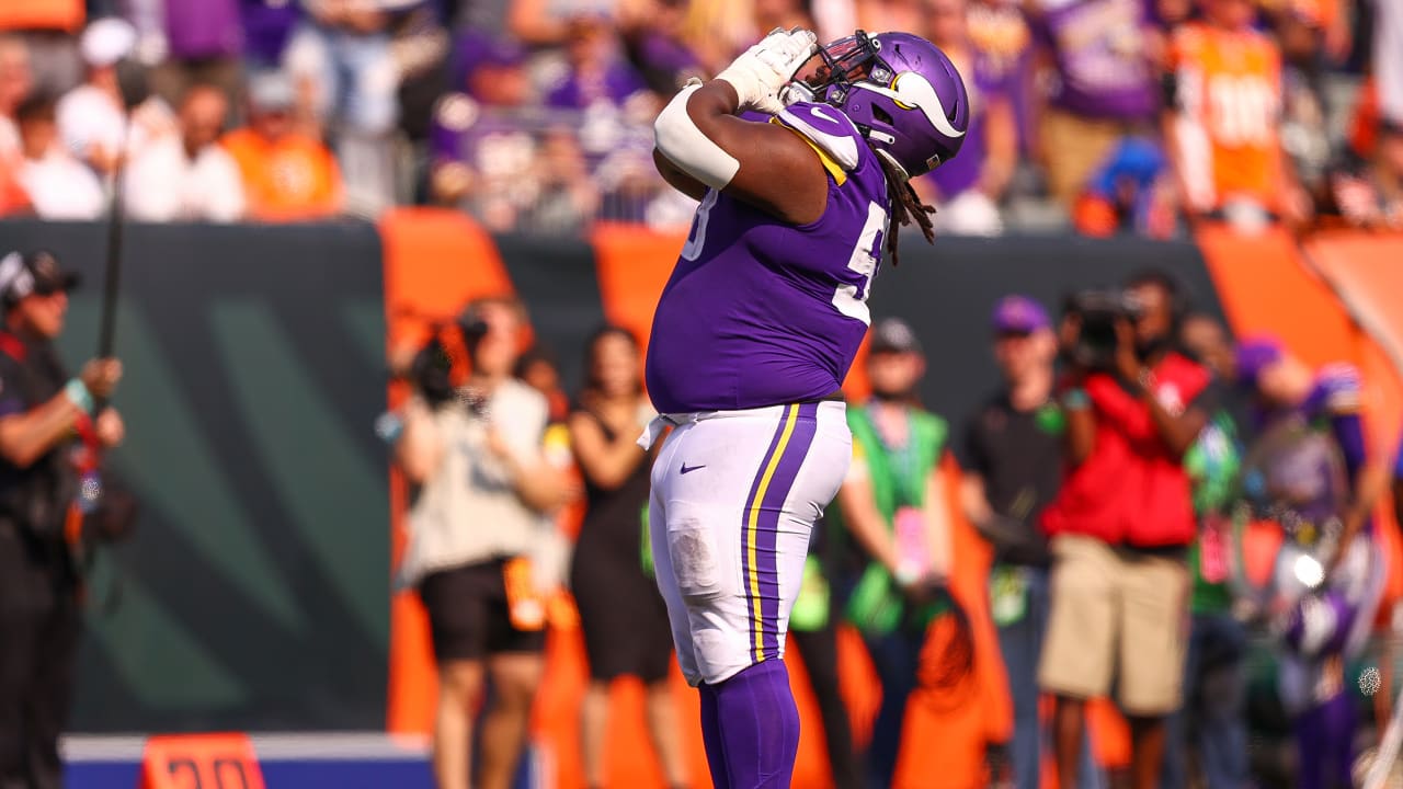 Vikings' Dalvin Tomlinson fired up about likely return after missing four  games with calf injury – Twin Cities