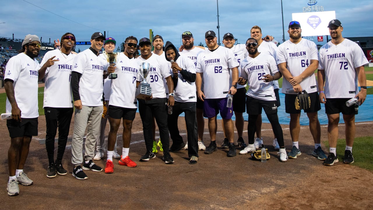 NY Giants players past and present play charity softball game