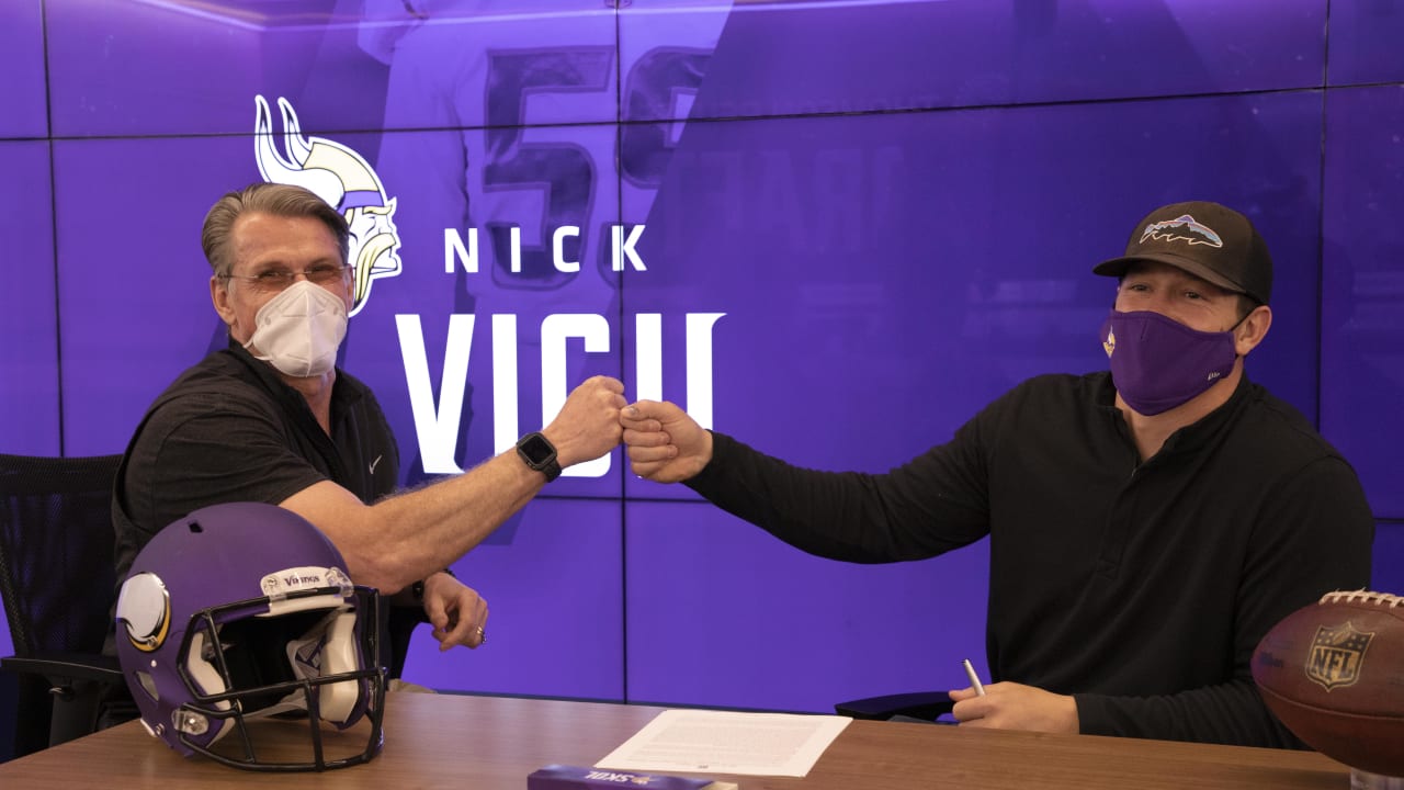 Vikings LB Nick Vigil Signs Contract