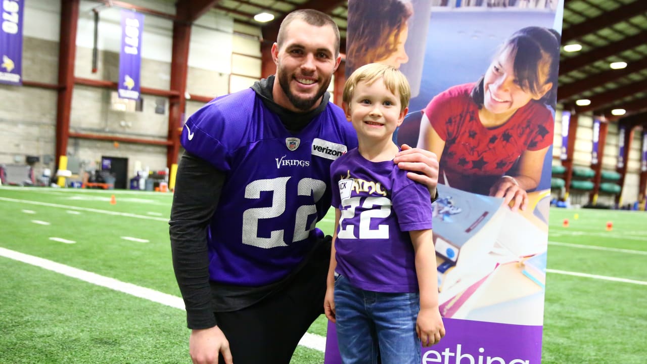 Kid reporter Jeremiah surprised with Super Bowl tickets after