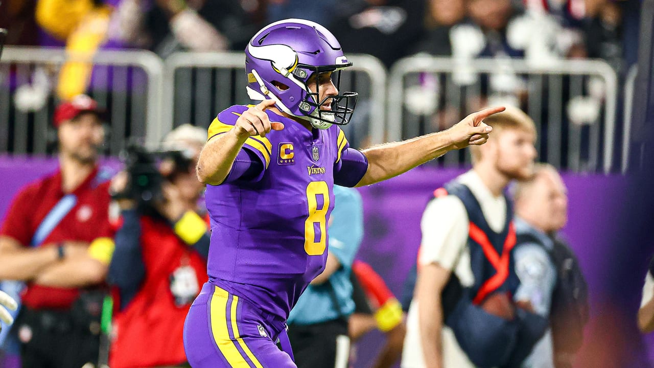 Vikings bounce back to defeat Patriots 33-26 in first home