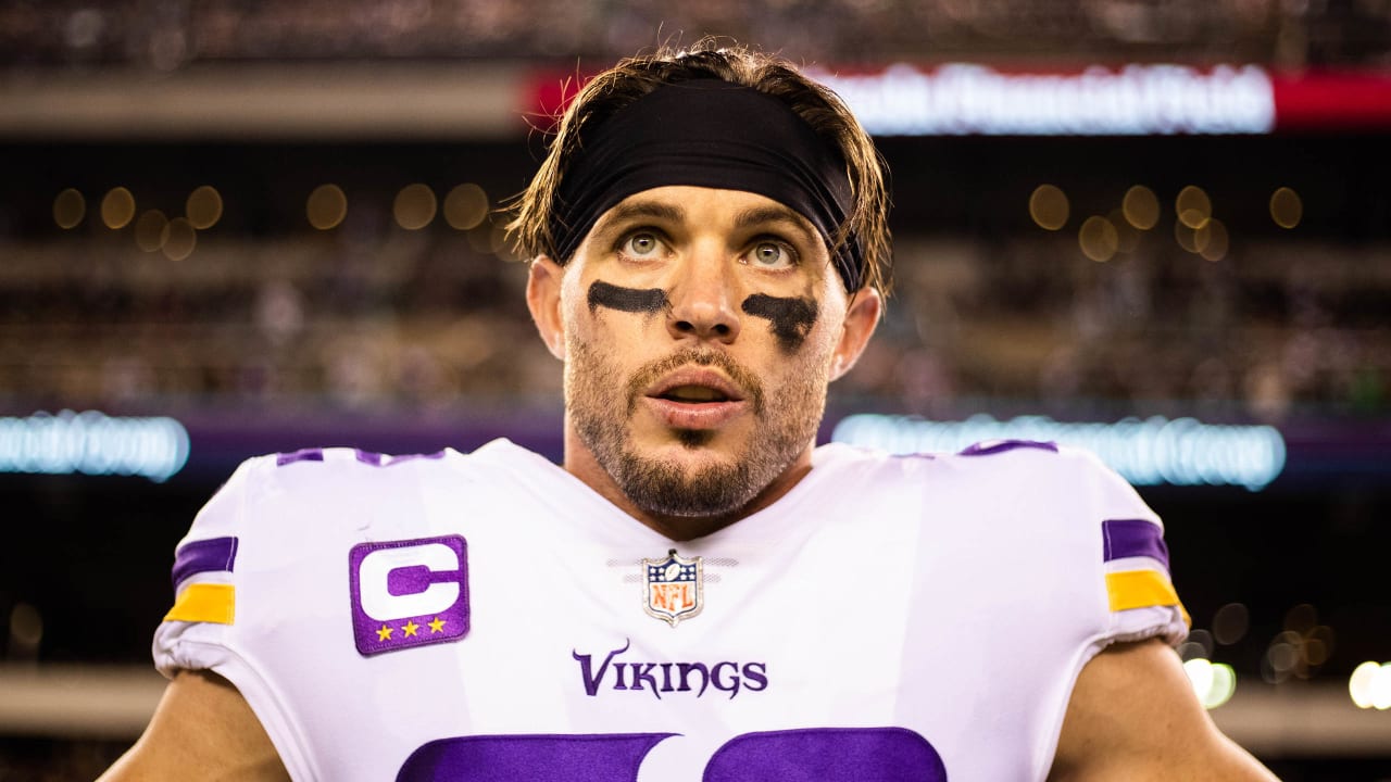 Around The NFL on X: Vikings C Garrett Bradbury (back) inactive