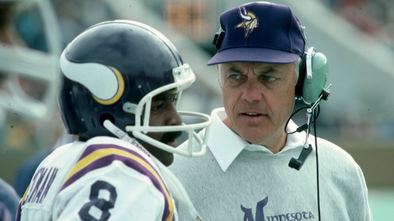 Bud Grant Minnesota Vikings Head Coach 1967 1983 1985 memory shirt