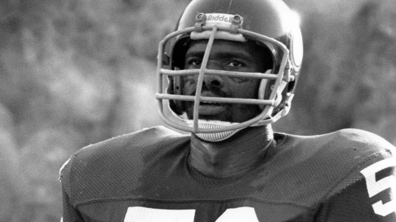 Minnesota Vikings great Matt Blair dies at age 70 - ESPN