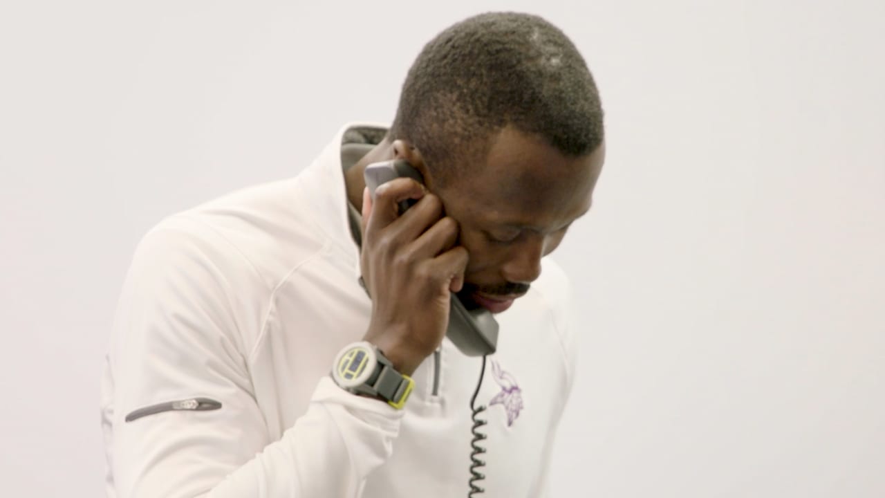 Draft Room Call: Vederian Lowe Becomes a Viking 