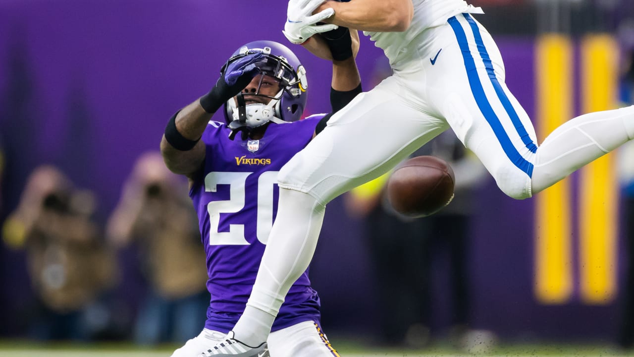 Minnesota Vikings cornerback Duke Shelley (20) pursues a play on