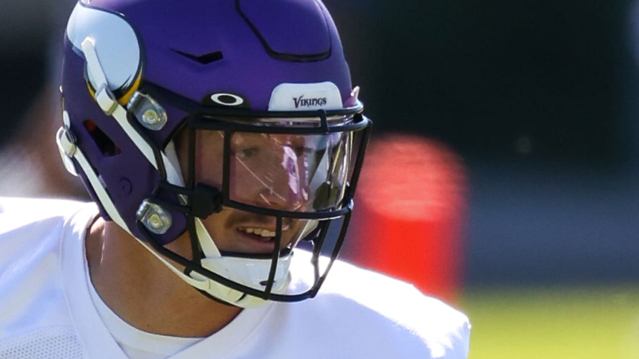 Vikings Add 4, Including 2021 LB Nick Vigil, to Practice Squad