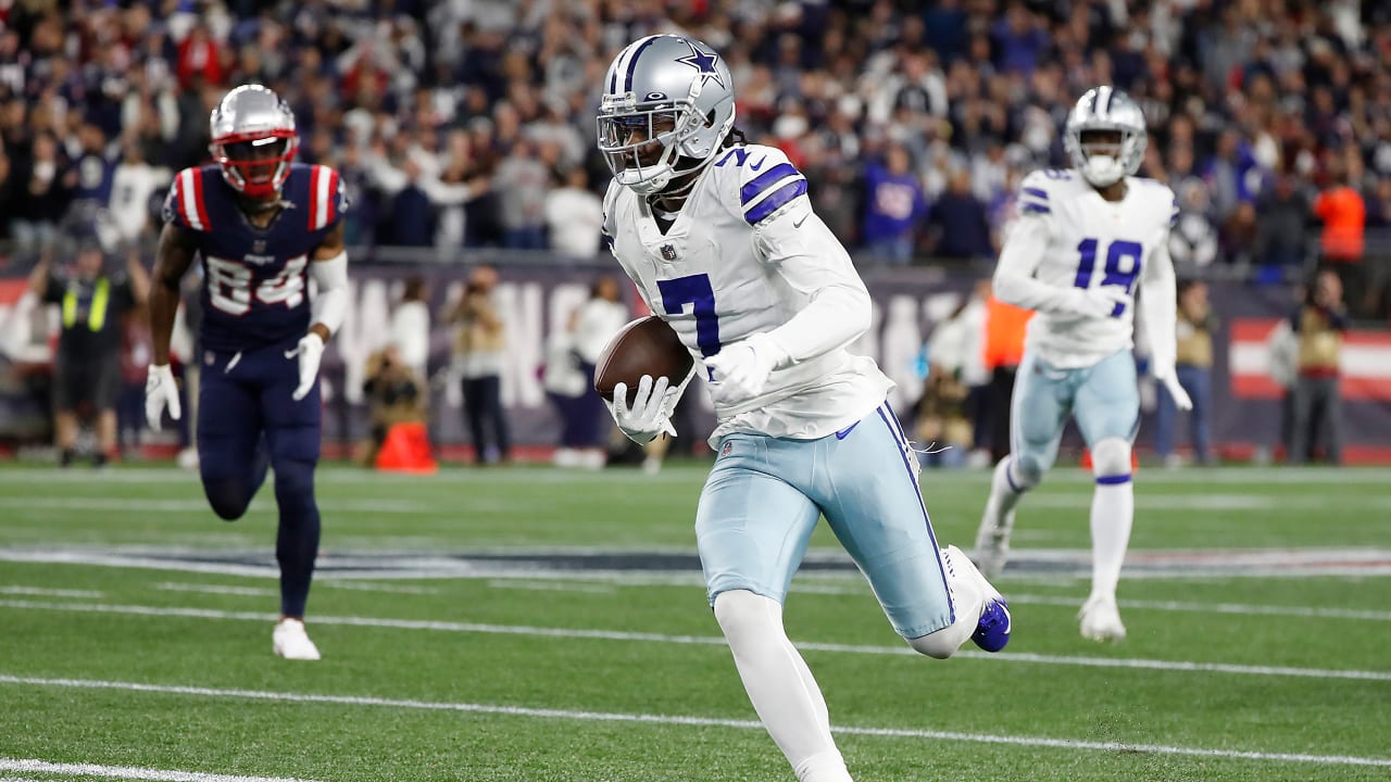 Dallas Cowboys cornerback Trevon Diggs (7) on the field during an NFL  divisional round playoff football