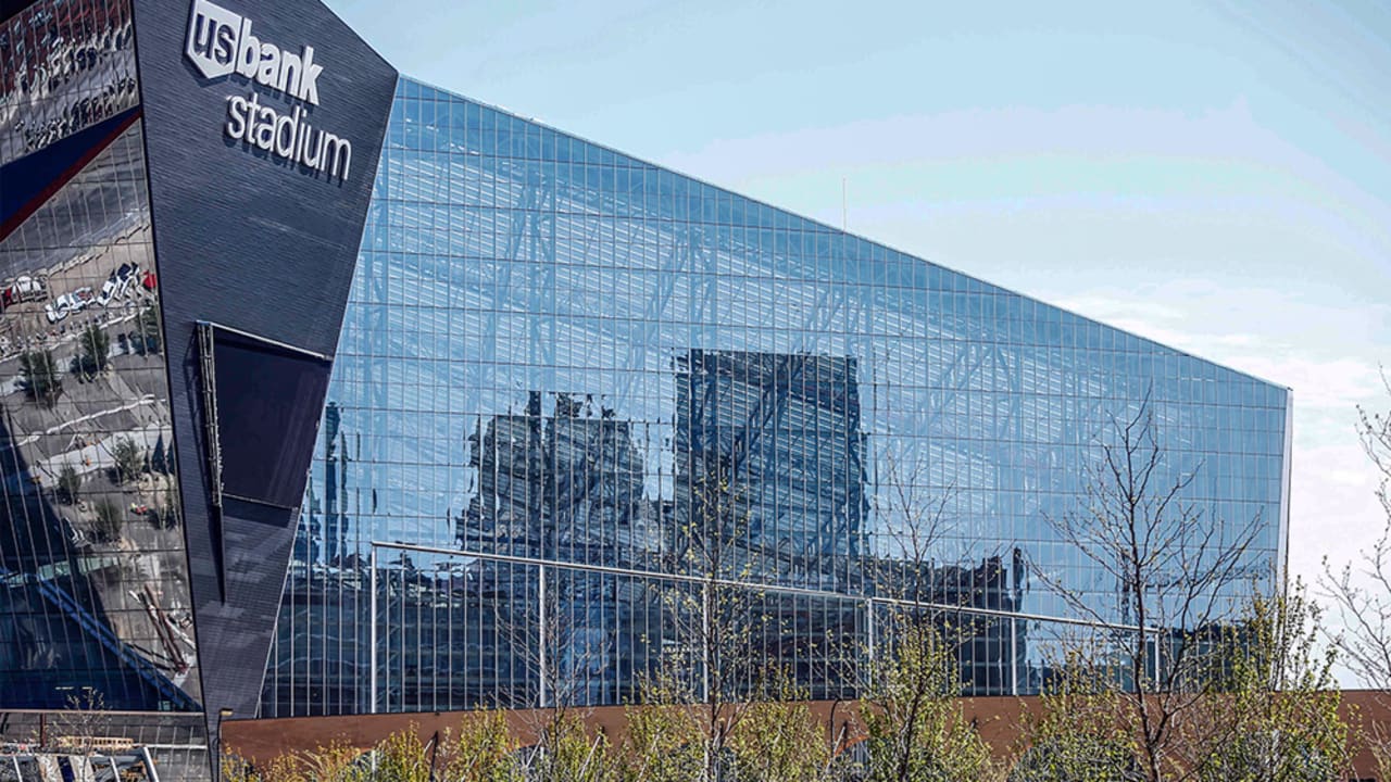 Minnesota Vikings US Bank Stadium Exterior Panoramic Picture (In-Store –  Fan HQ