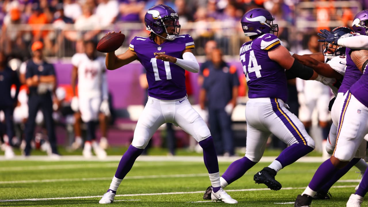 Game Action Photos Vikings vs. Broncos