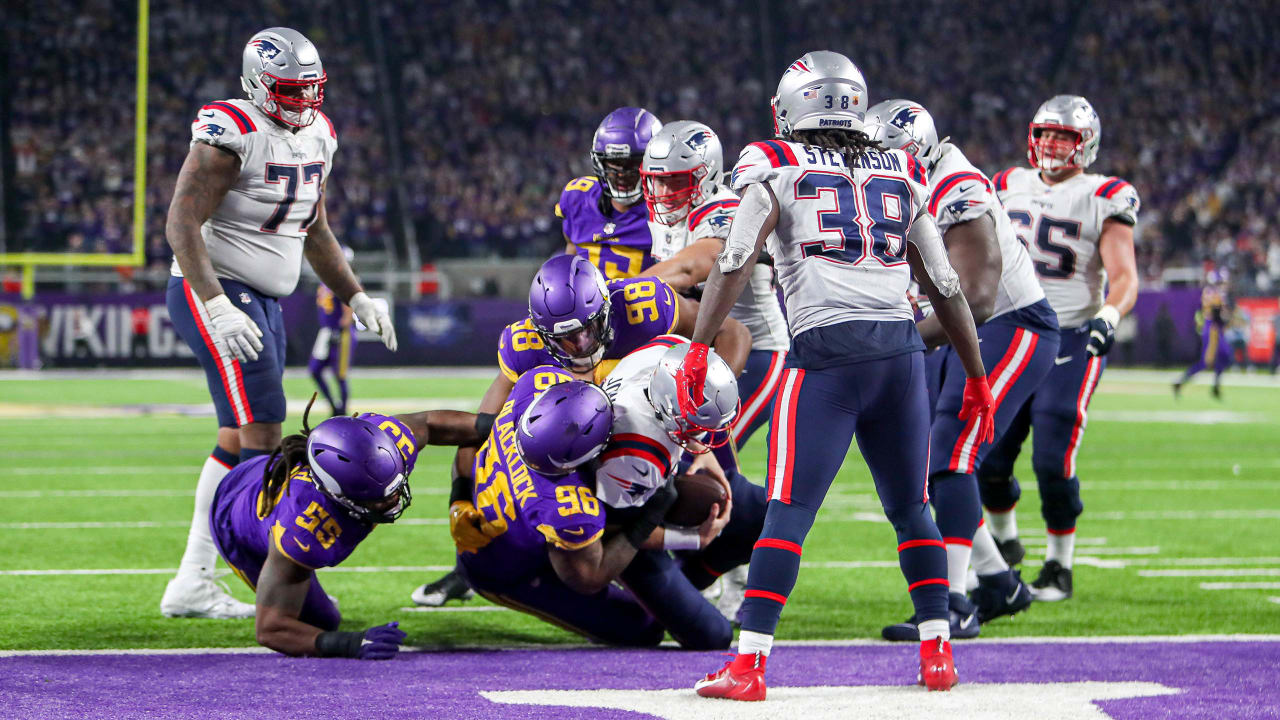 Despite showing against Vikings, Patriots' defense is still a land