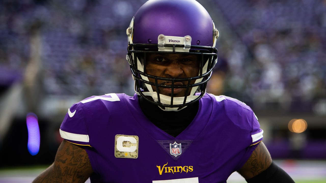 Vikings CB Peterson injures hamstring, out at least 3 games