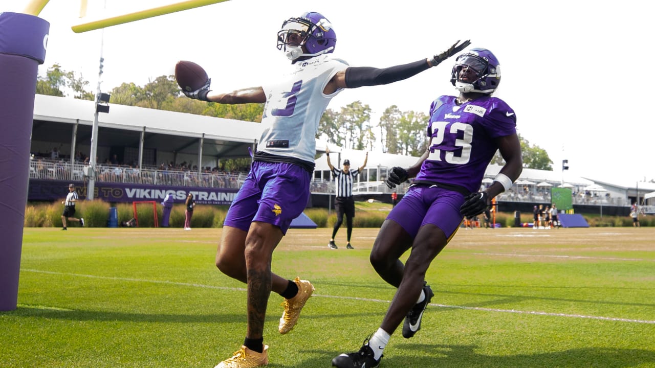 Vikings training camp: Highlights from Saturday's night practice