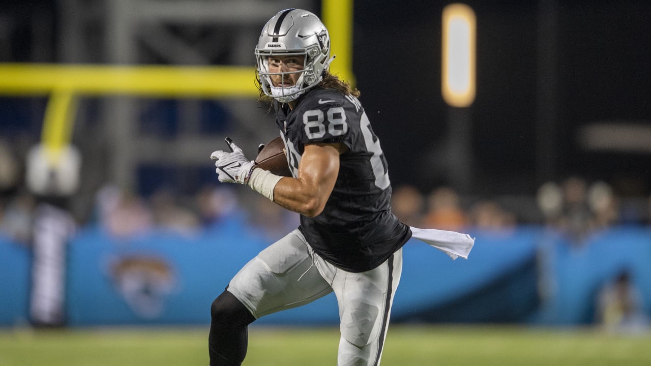 Raiders pluck TE Jacob Hollister off Vikings' practice squad – Twin Cities