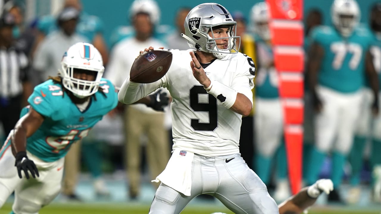 5 Things to Know About New Vikings QB Nick Mullens