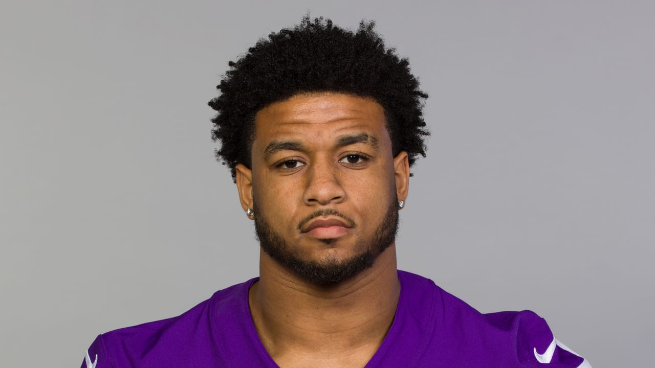 Minnesota Vikings safety Mike Brown (37) looks on during an NFL preseason  football game against the Las Vegas Raiders on Aug. 14, 2022, in Las Vegas.  (AP Photo/Denis Poroy Stock Photo - Alamy