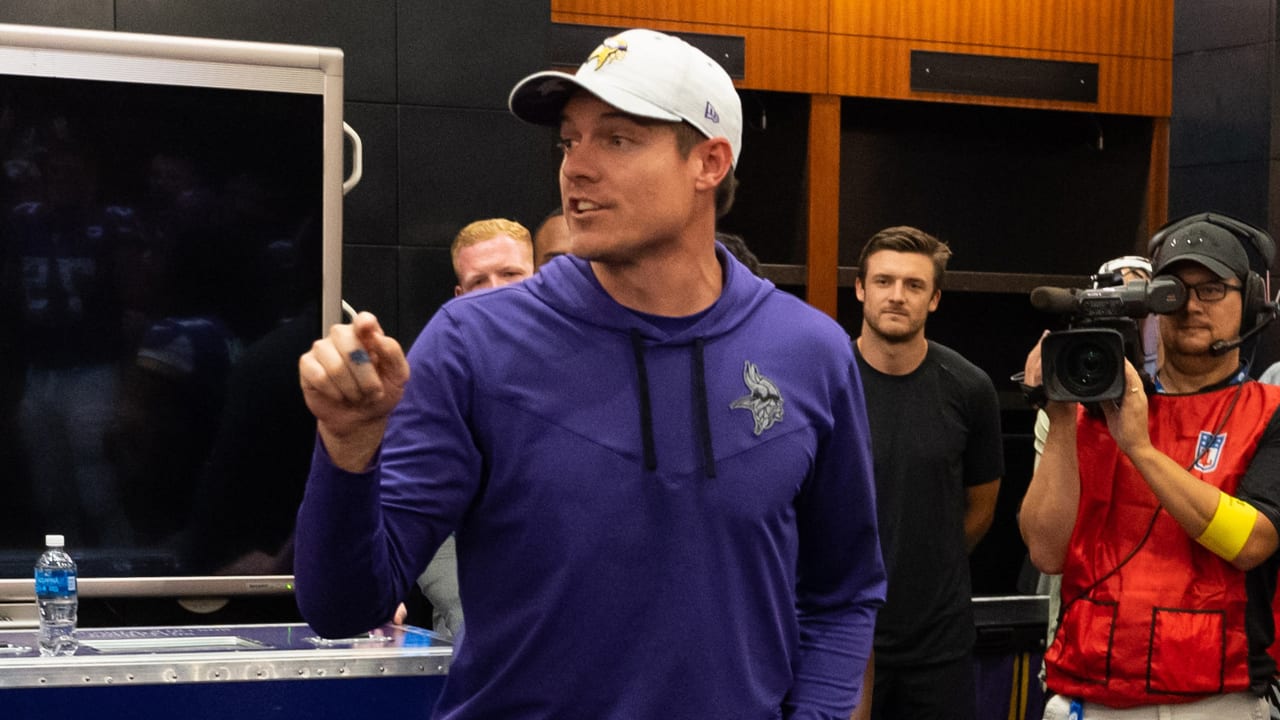 Watch Kevin O'Connell's Locker Room Speech After Sunday's Win Over The