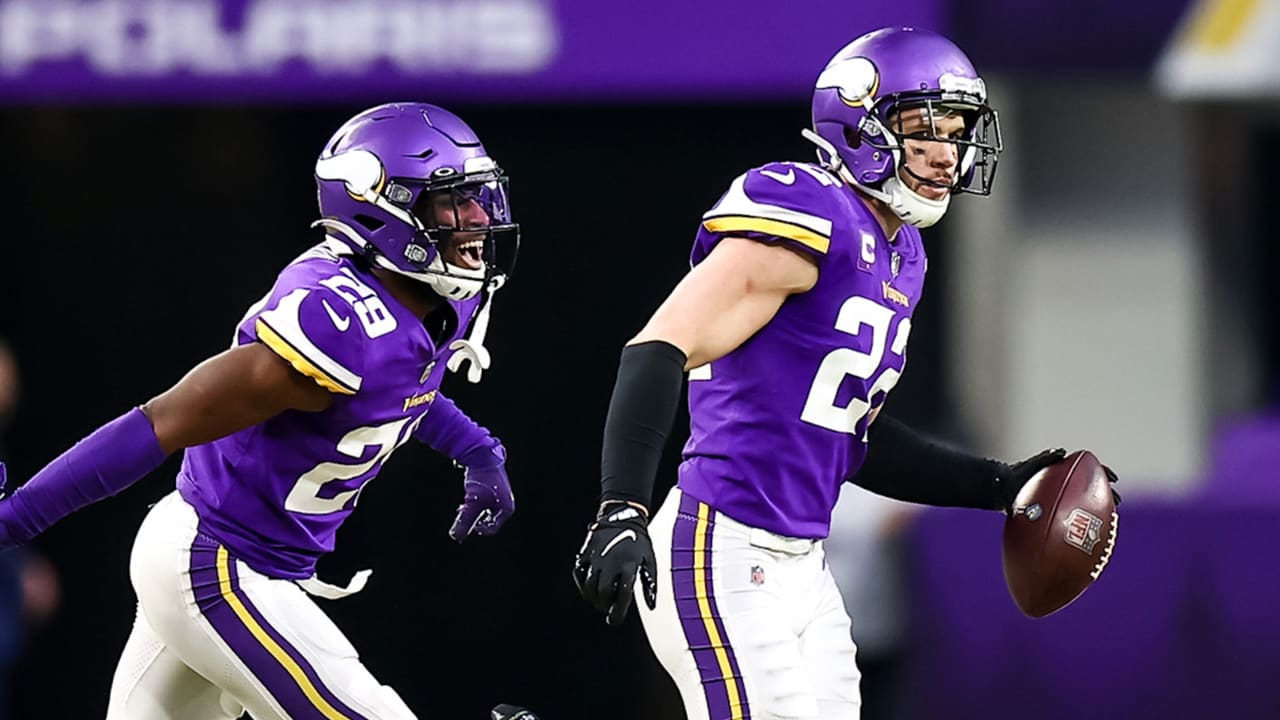 Harrison Smith, in beast mode, leads Vikings to victory