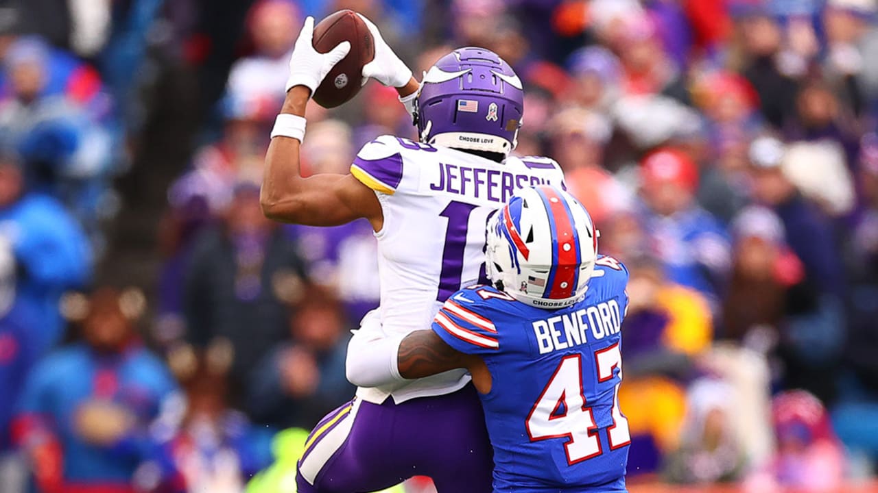 Justin Jefferson INCREDIBLE one handed catch vs Bills 