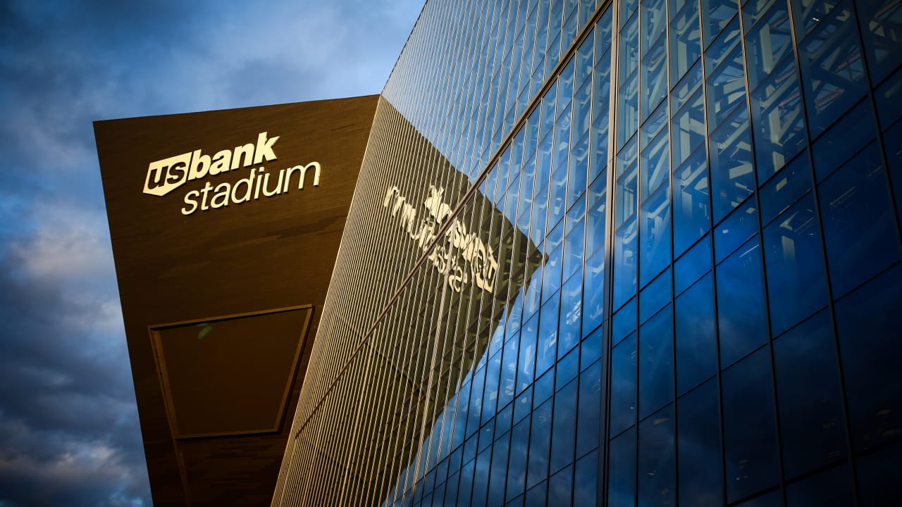 Delta Sky360 Club will offer up-close views of Vikings at U.S. Bank Stadium  - Minneapolis / St. Paul Business Journal