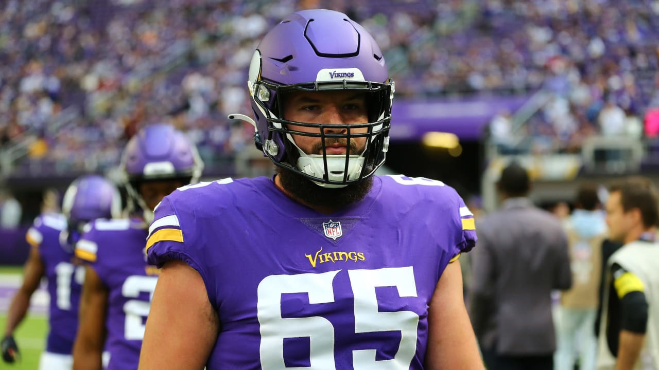 Vikings re-sign Austin Schlottmann - NBC Sports