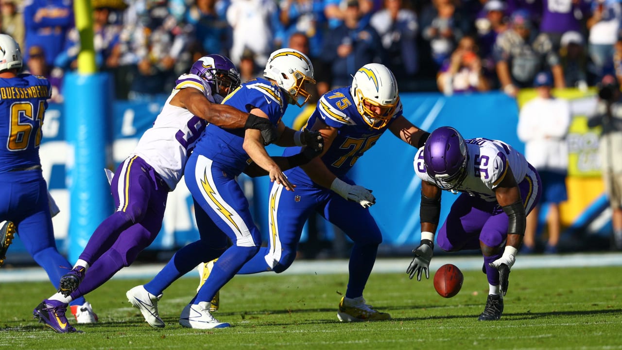 5 Takeaways: Bolts Defense Seals the Deal vs. Vikings