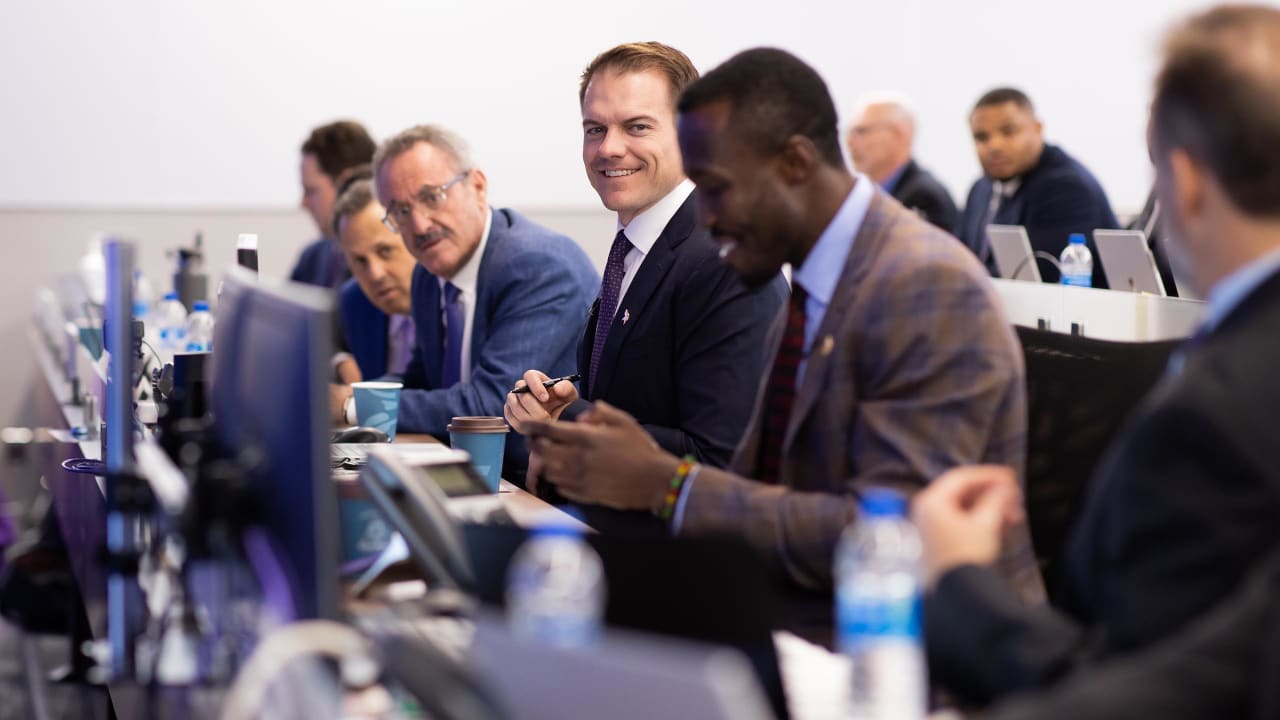 GM Kwesi Adofo-Mensah not concerned about Vikings' dearth of picks in 2023  draft – Twin Cities