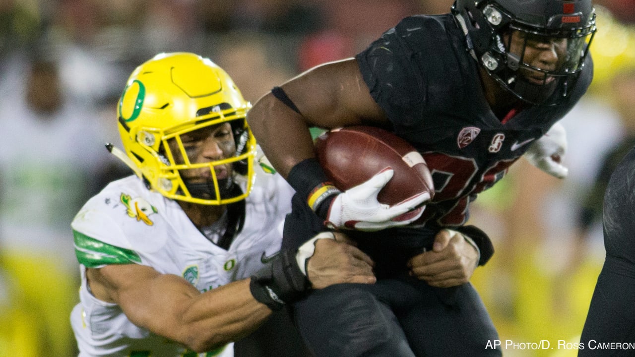 Oregon linebacker Troy Dye leads the Ducks into the Rose Bowl with