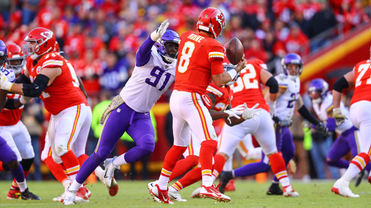 KANSAS CITY, MO - AUGUST 27: Minnesota Vikings free safety Harrison Smith  (22) is interviewed on the sidelines during an NFL preseason game between  the Minnesota Vikings and Kansas City Chiefs on