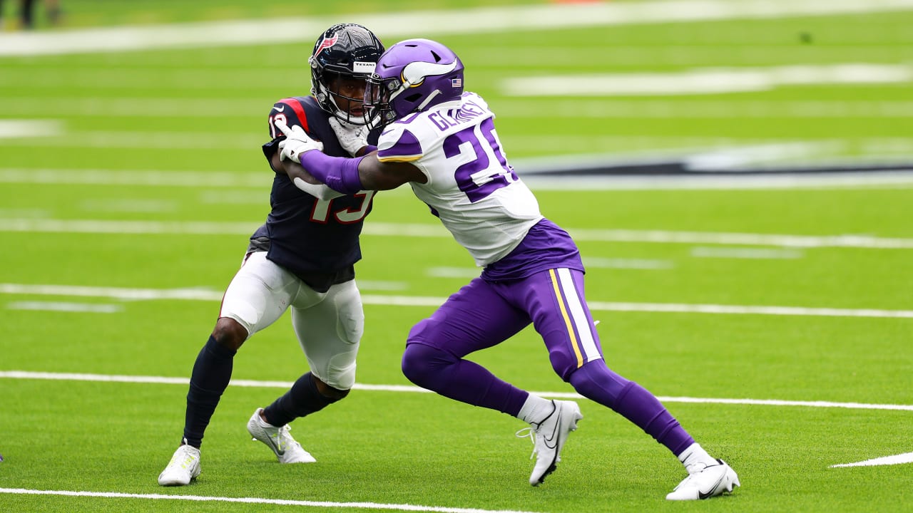 Vikings rule starting CBs Hughes, Dantzler out vs. Titans