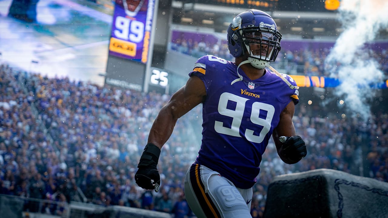 Vikings agree to terms with Danielle Hunter