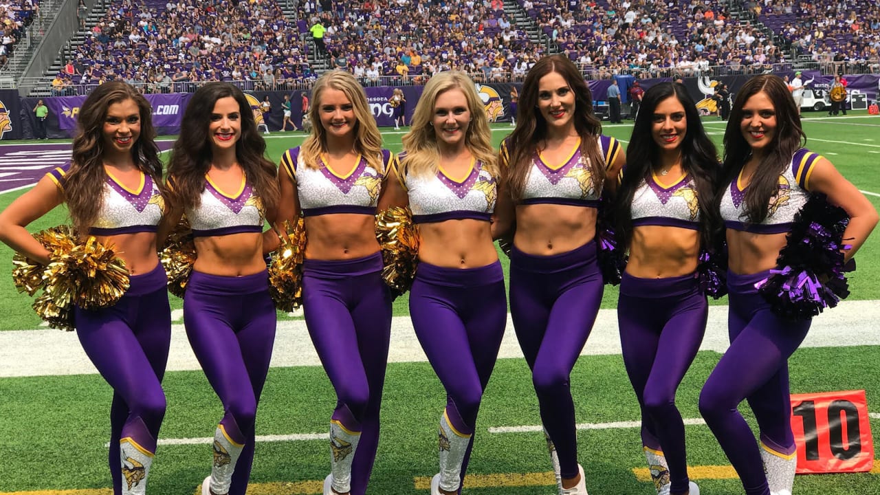 Minnesota Vikings Cheerleader's Wild Photos Cause A Stir - Game 7