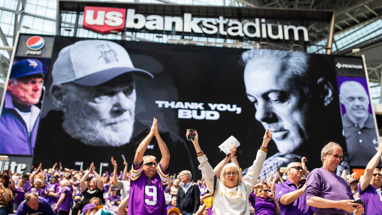 Remember that time Vikings fans dressed the Rocky statue in purple