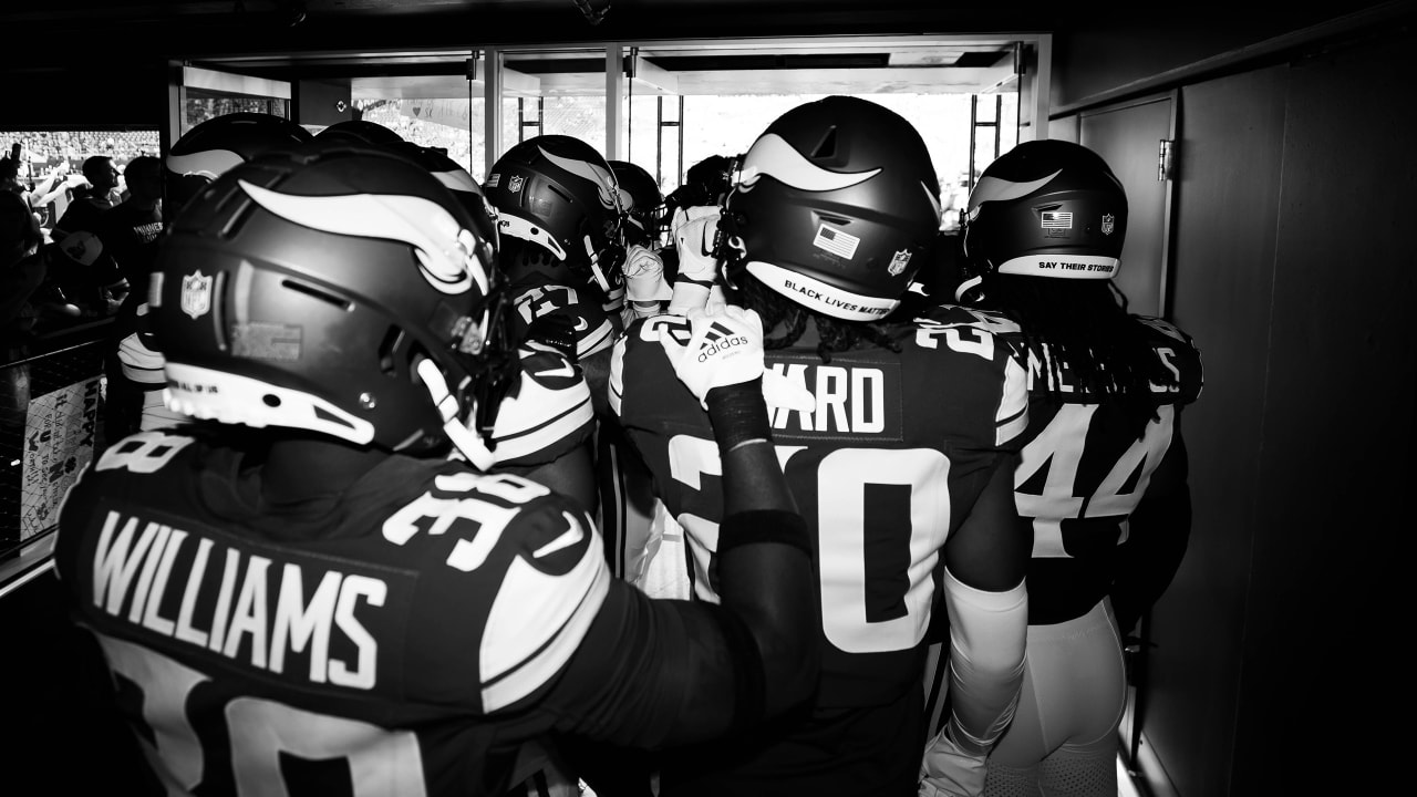 Vikings vs. Titans Minnesota in Monochrome